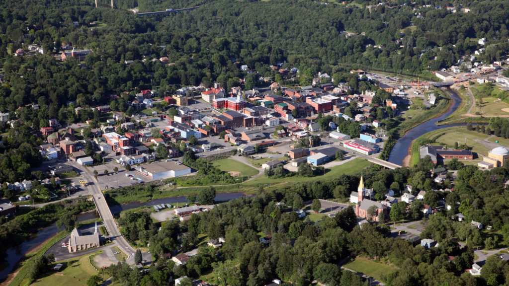 An aerial view overlooking a municipality.