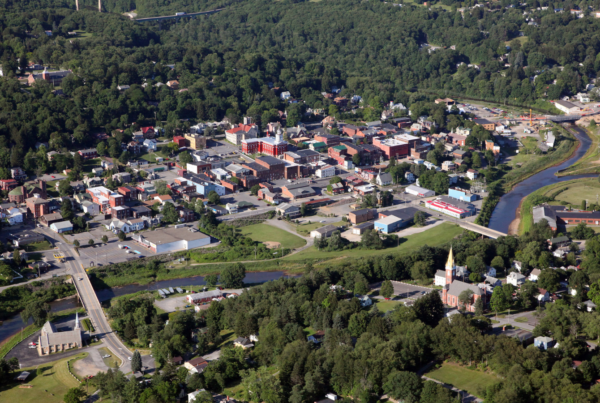 An aerial view overlooking a municipality.